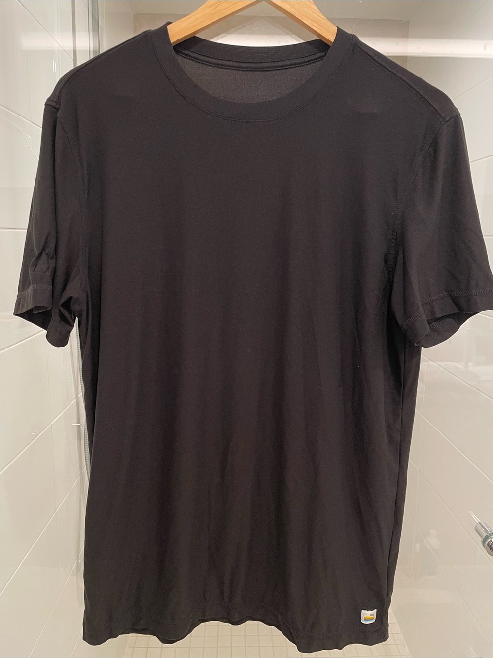 NEW Vuori Men's Strato Crewneck Short-Sleeve T-Shirt